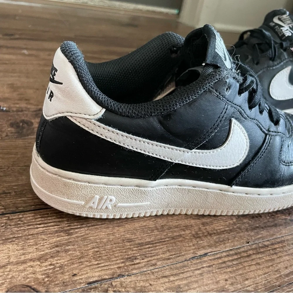 Nike Air Forze Kids size 5Y